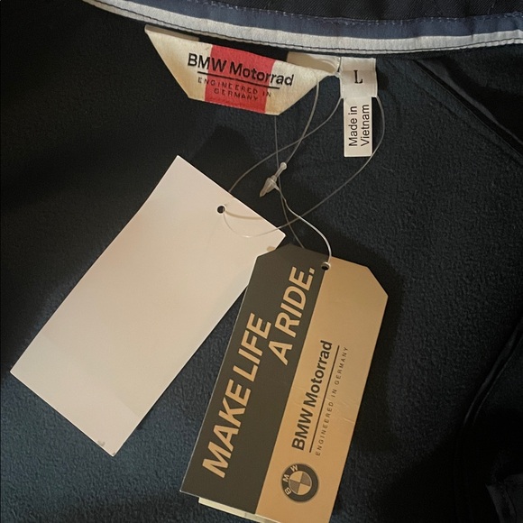 NWT BMW Motorrad Soft Shell Bomber Jacket Women’s Size L Fits Like M Navy Blue - Picture 10 of 10